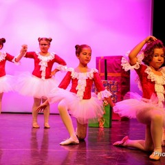 ATTITUDE BALLET esibizione del saggio di fine anno "LO SCHIACCIANOCI "