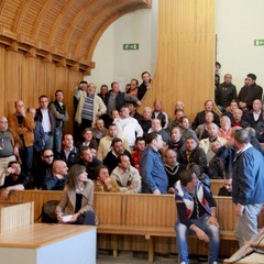 La protesta dei disoccupati a palazzo di città