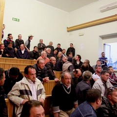 La protesta dei disoccupati a palazzo di città