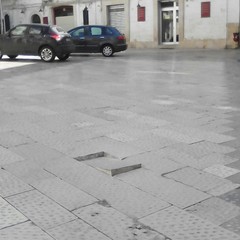 Basole divelte nel centro storico