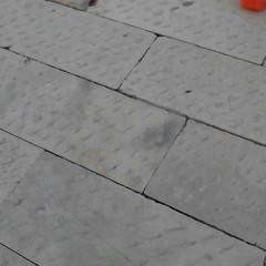 Basole divelte nel centro storico