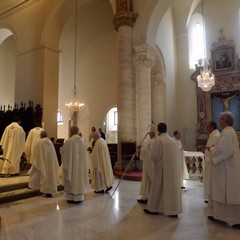 San Michele Arcangelo: la Cattedrale accoglie il Solenne Pontificale