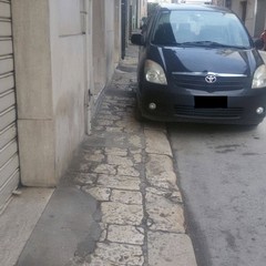 Parcheggi selvaggi a Gravina
