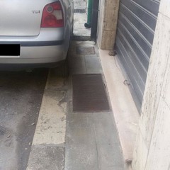 Parcheggi selvaggi a Gravina