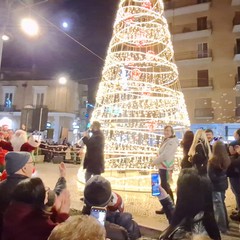 accensione albero natale 2025