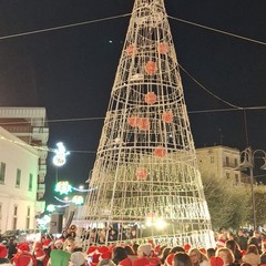 accensione albero natale 2025