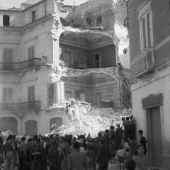 passeggiando con la storia - bombardamenti a Gravina