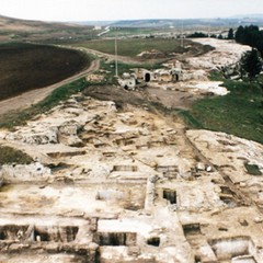 Passeggiando con la storia- cripta Padre Eterno