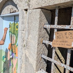 porte chiuse -street art