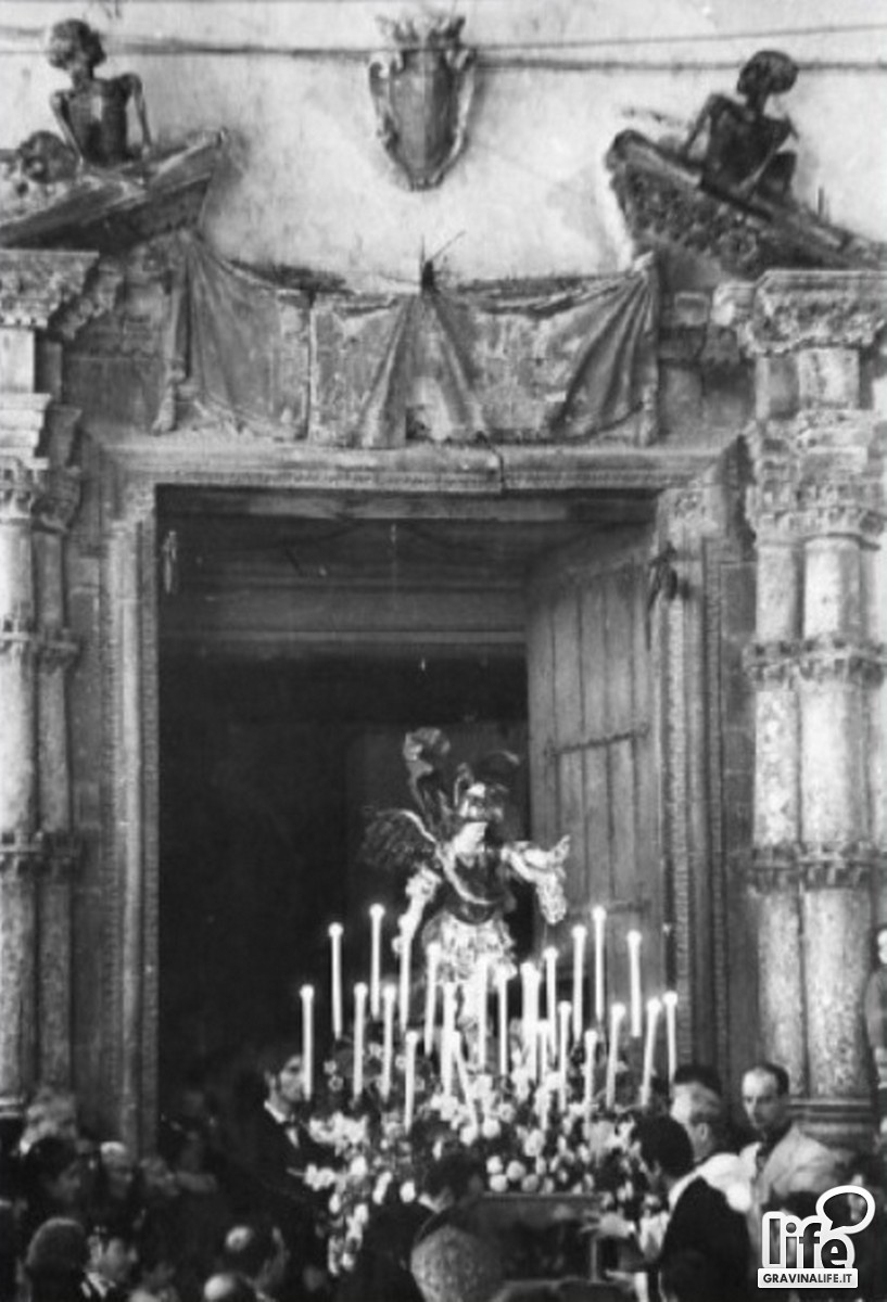 Consegna delle chiavi al Santo Patrono in piazza Notar Domenico Foto