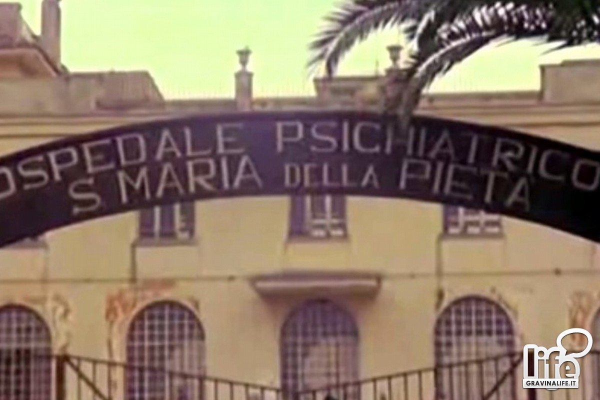 Lesterno dellOspedale dei pazzi Santa Maria della Piet Foto Copia