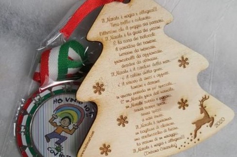 Medaglietta e alberello per i bambini
