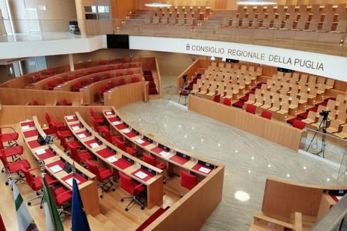 aula consiglio regionale puglia