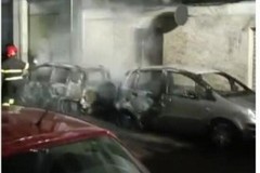 Auto in fiamme nella nottata