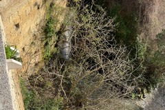 Ritrovato presunto ordigno sul costone della gravina