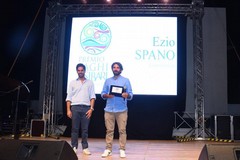 Ezio Spano riceve il “Premio Laghi di Sibari”