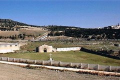 Una targa alla Terra Santa