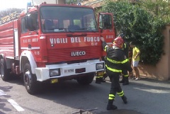 Porto Cesareo, Esplode bombola del gas, gravi tre turisti gravinesi