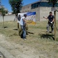 L’associazione Obiettivo Giovani ripulisce il Parco in via Alfieri.