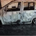 Auto in fiamme, il Sindaco chiede incontro a Prefetto e forze dell’ordine