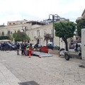 Bici elettriche a tutta velocità nel centro storico