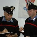 Nasconde la droga in macchina, ma viene scoperto dai carabinieri