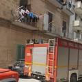 Esplode bombola del gas. Incendio in una palazzina