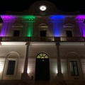 Palazzo di Città s'illumina per la giornata delle malattie rare