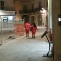 Ambulanza bloccata nel centro storico