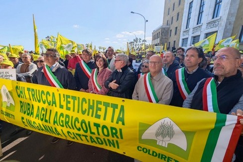 coldiretti in piazza a bari