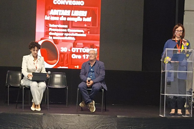 convegno abitare liberi