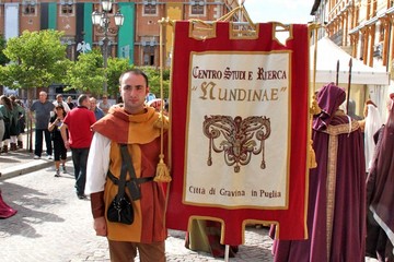 Corteoaquila2013 2414