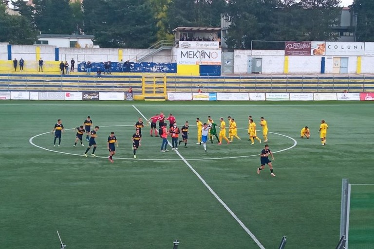 Fbc Gravina subisce una cinquina a Caserta