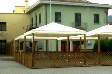 gazebo attivit commerciali