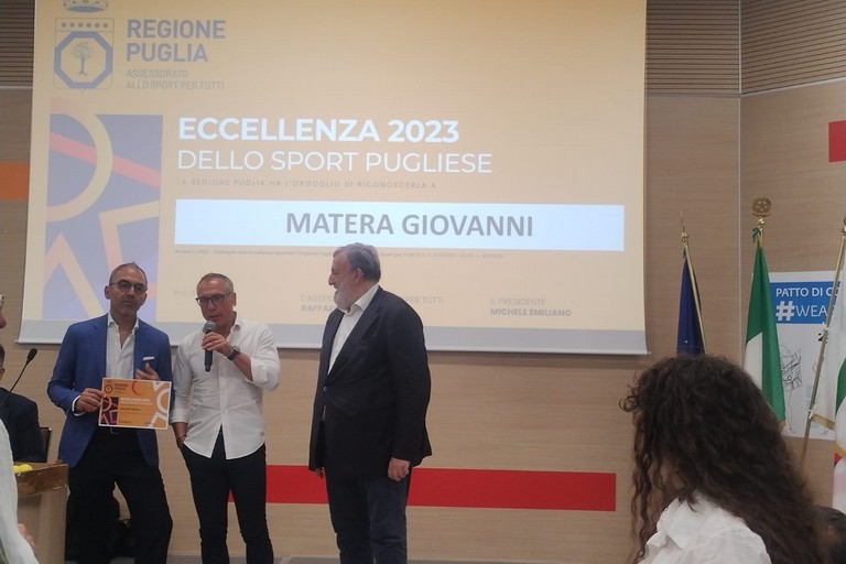 gianni matera-  premiazione eccellenze sport puglia