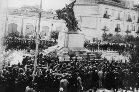 “Passeggiando con la storia” - monumento ai caduti