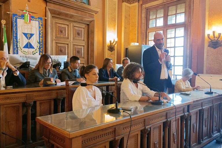 incontro con i comuni sui rifiuti - città metropolitana