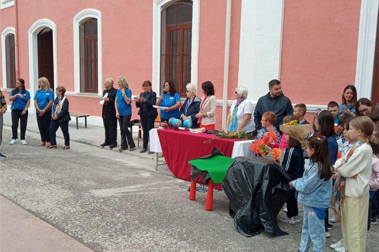 inuagura casa dei bambini