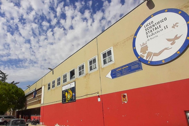 Liceo Scientifico e Linguistico Federico II di Svevia - Altamura