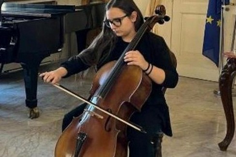 Marilea Desiante, la violoncellista gravinese nell'Orchestra di Riccardo Muti