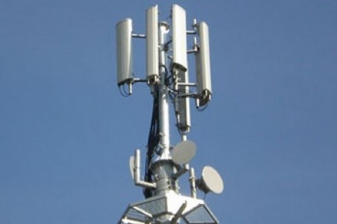 Antenna di telefonia in via San Pio XII, ripartono i lavori