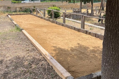 Realizzato un campo di bocce in pineta