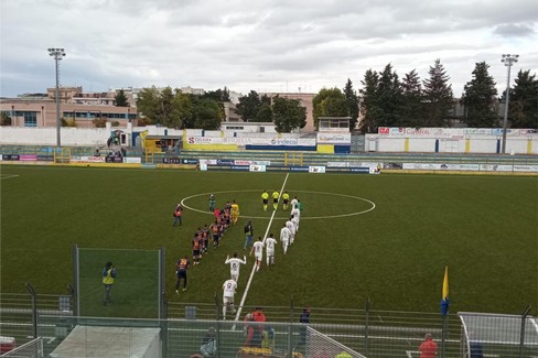 La Fbc fa visita al fanalino di coda Real Acerrana