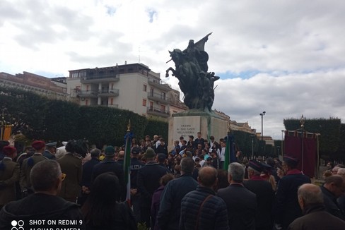 Gravina rende onore all’Unità d’Italia e alle Forze Armate