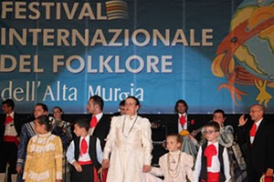 Folk Festival1