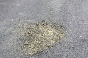 graviglione asfalto rotto