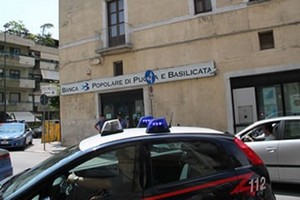 rapina banca popolare