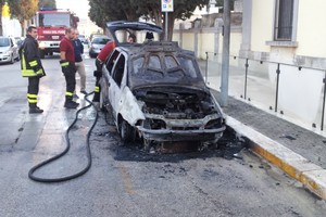 Incendio auto