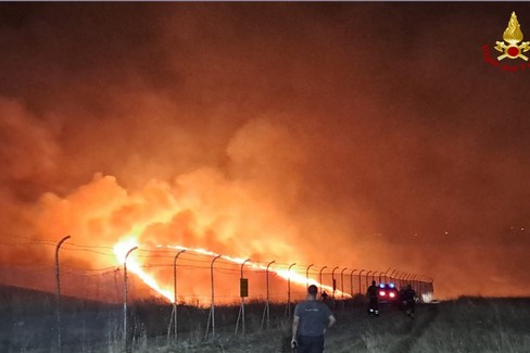 Ancora  in corso l’incendio sull’Alta Murgia