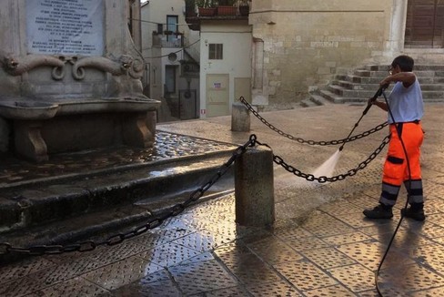 Lavaggio nel centro storico